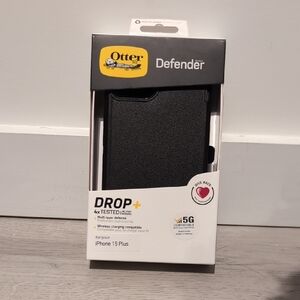 OtterBox Defender Series Black Case for iPhone 15 Plus